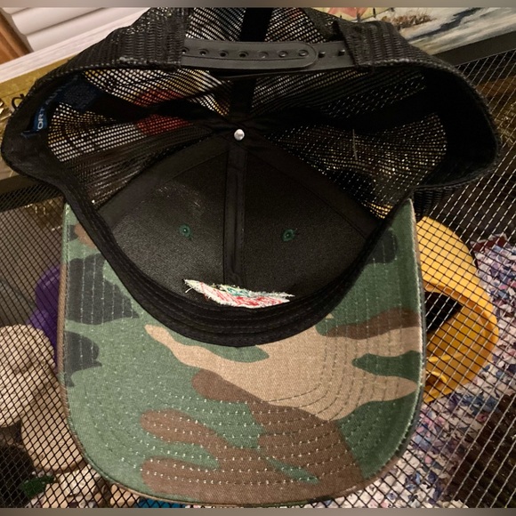 Mountain Dew Port Authority SnapBack Hat Camouflage Black Mesh - Picture 3 of 4